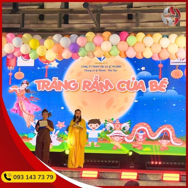 Chú Cuội và Chị Hằng nhập vai cùng các bé