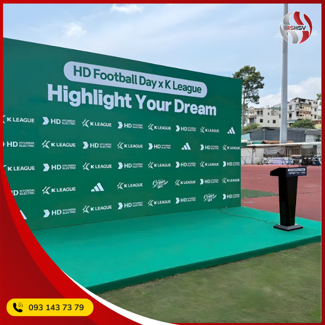 Chương trình giao lưu bóng đá truyền cảm hứng cho thế hệ trẻ