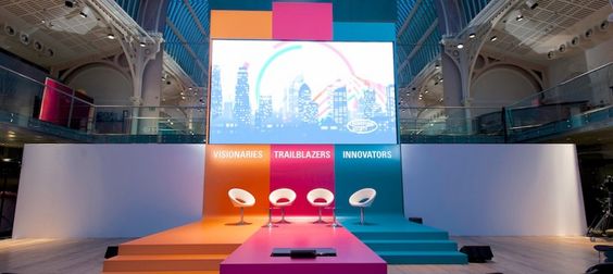 Thiết kế họp báo