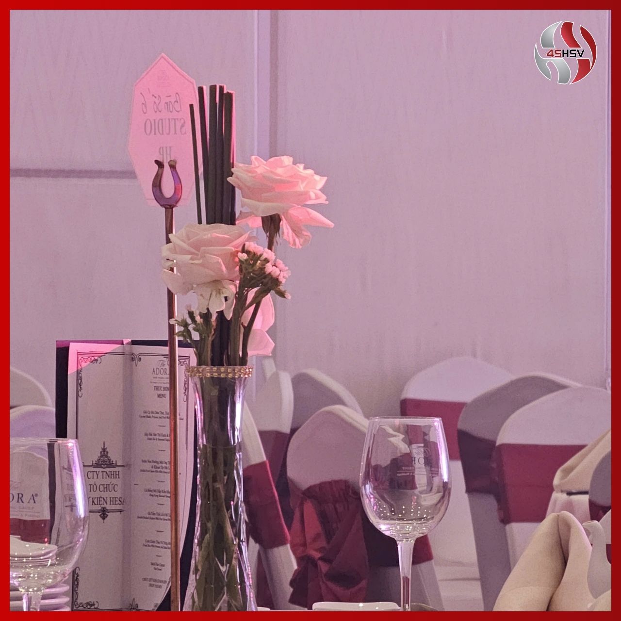 Tiệc tất niên tại The Adora Center