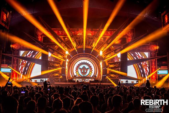 Tổ chức sự kiện trọn gói