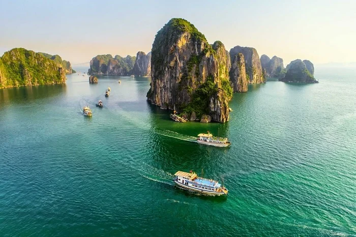 Vịnh Hạ Long – Quảng Ninh