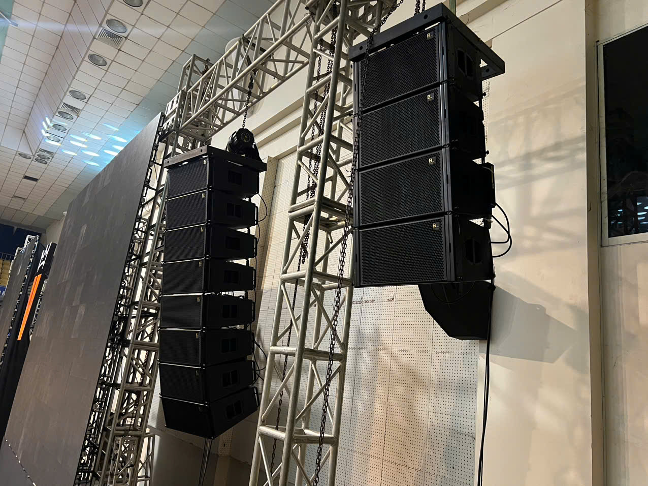 âm thanh sụ kiện âm thanh sụ kiện