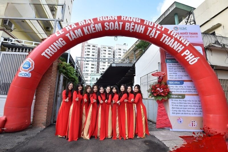 cổng hơi sự kiện