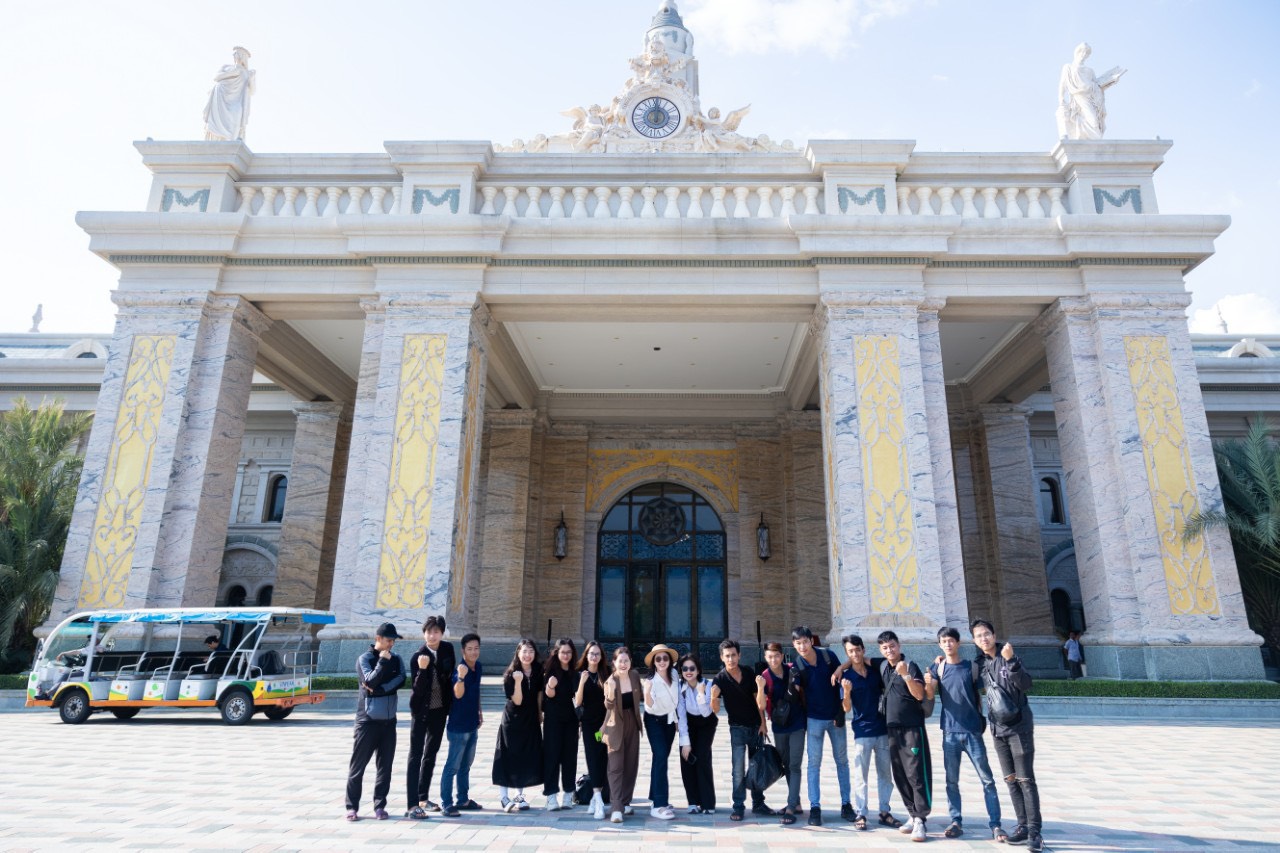 Đội ngũ chuyên nghiệp Đội ngũ chuyên nghiệp