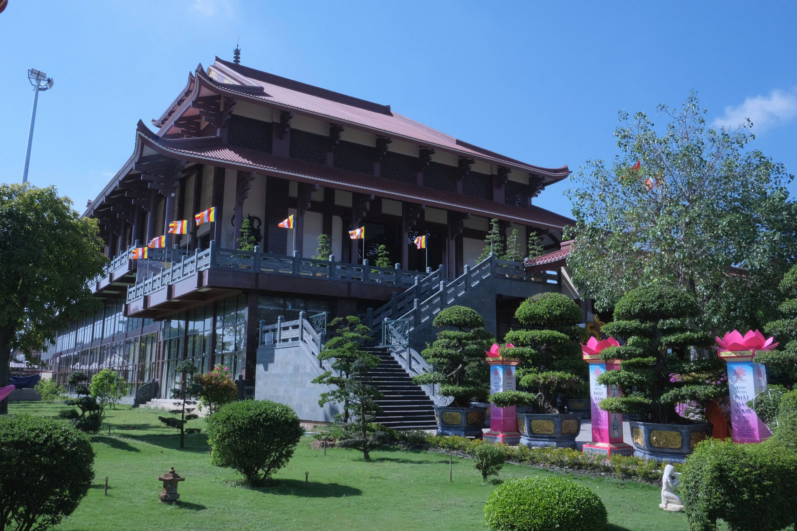 giảng đường Minh Châu tổ chức lễ Vesak giảng đường Minh Châu tổ chức lễ Vesak
