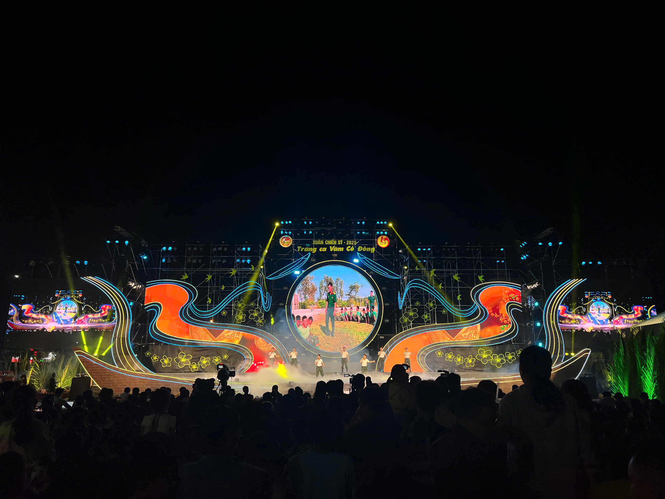 layer truss sự kiện ngoài trời