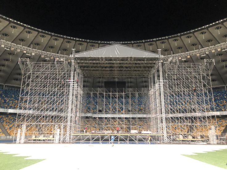 layer truss sự kiện