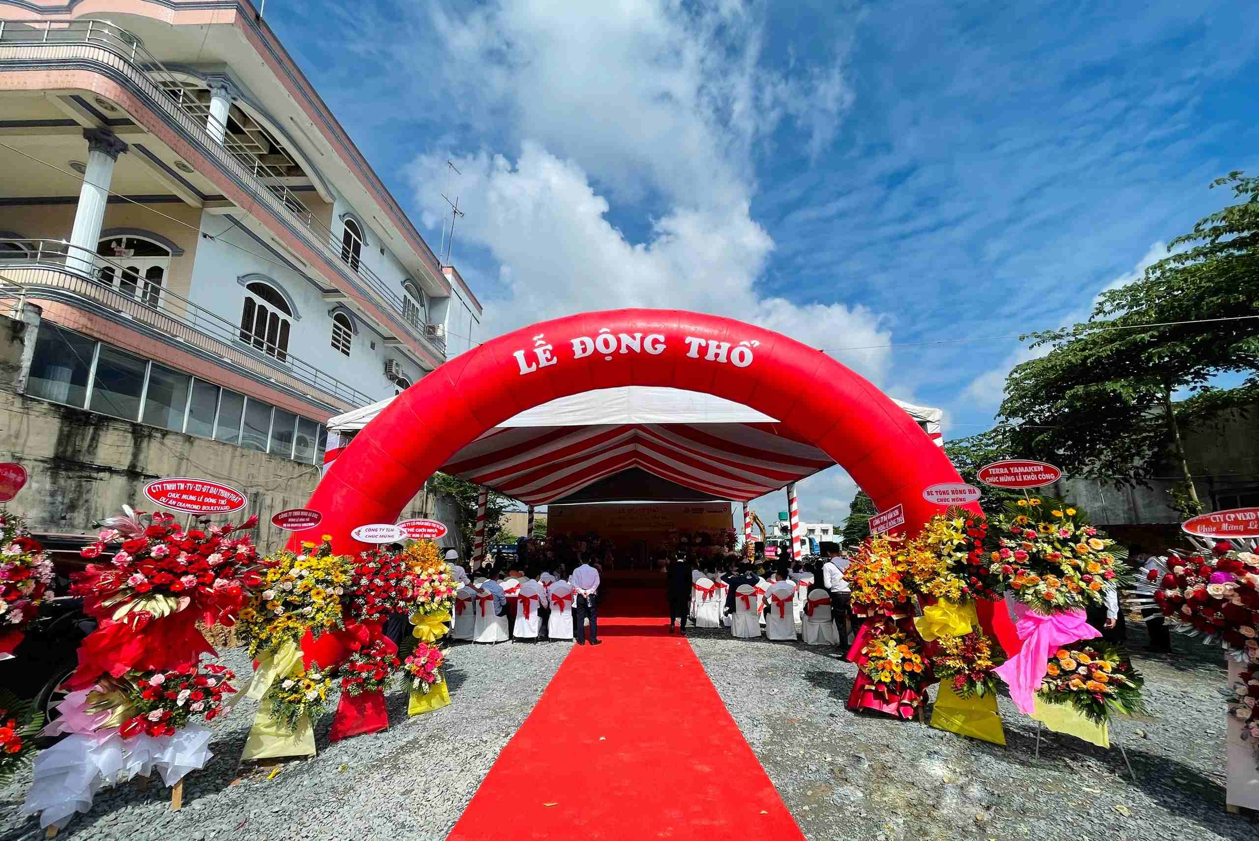 Lễ khởi công động thổ