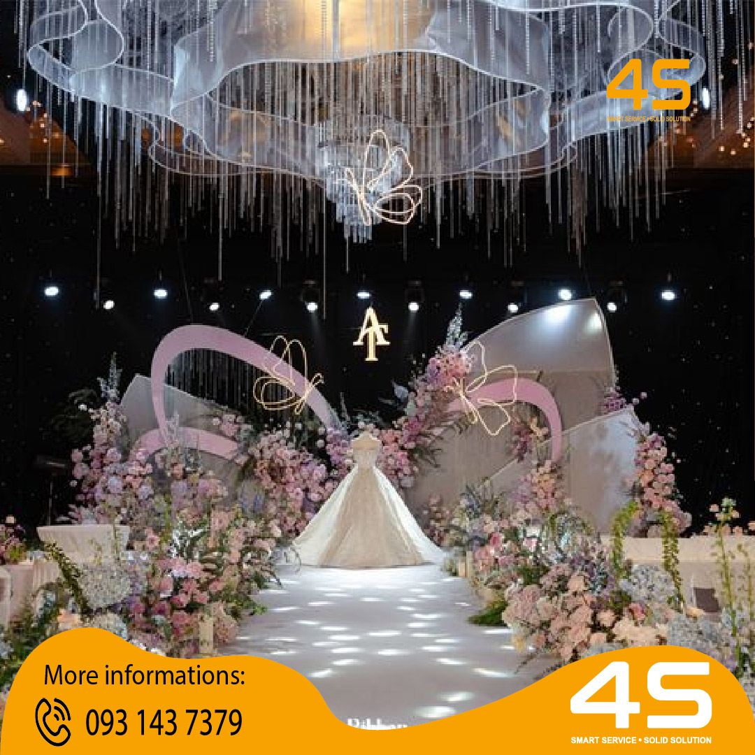 Decor sân khấu bằng hoa tươi, hoa lụa